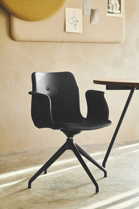 
                  
                    Primum Chair Dynamic - med Læder
                  
                